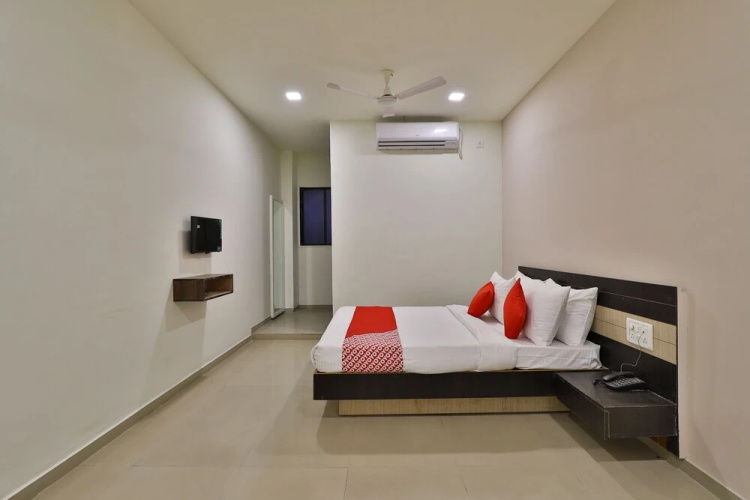 OYO Flagship 30791 Hotel Shagun
