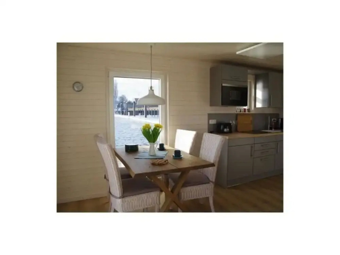 Houseboat Liliput Comfortable Holiday Residence