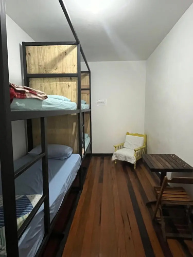 Colinna Hostel