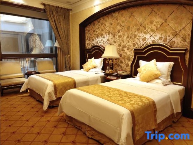 Twin Family Suite