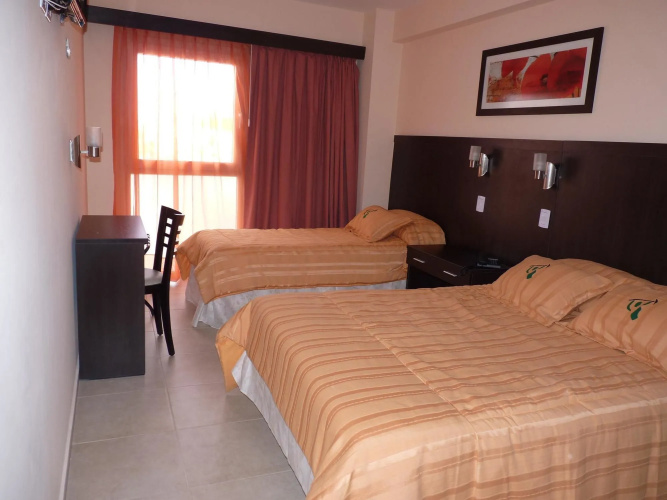Hotel Osam