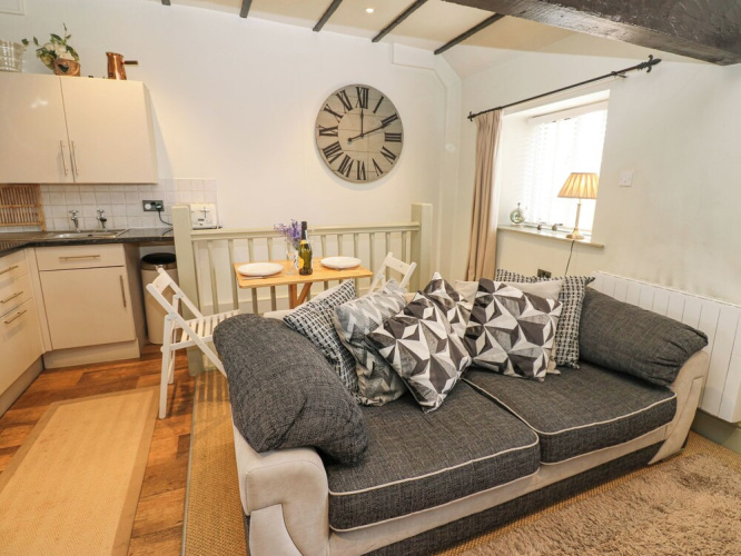 In & Out Cottage