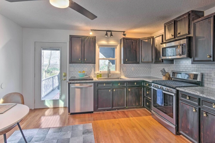 3 Bedrooms Cottage