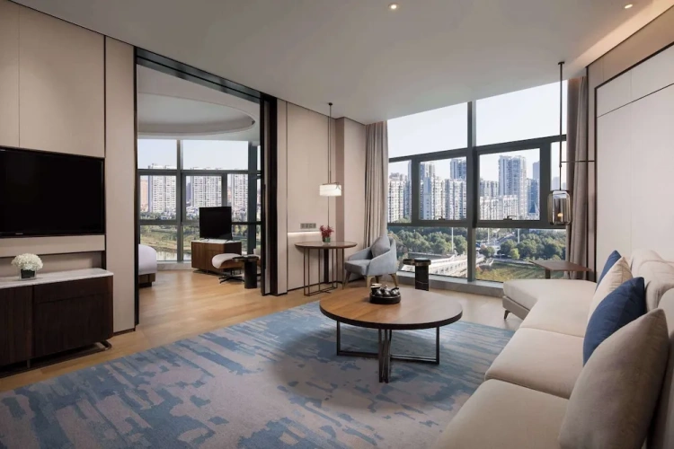 Executive Double Suite with river view