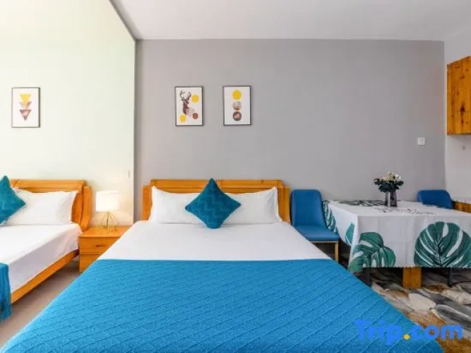 Standard Twin room with sea view