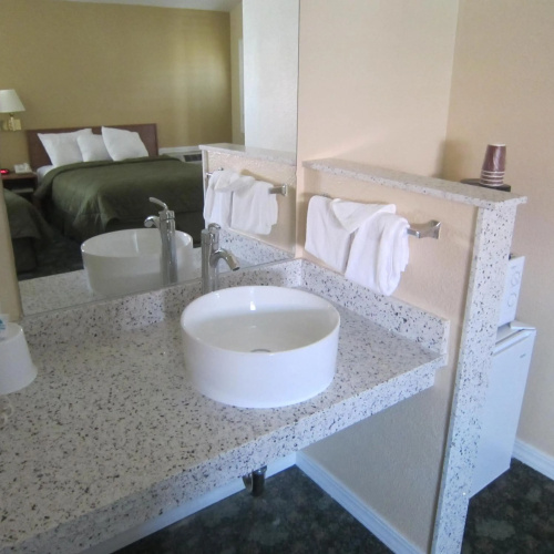 Pacific Best Inn