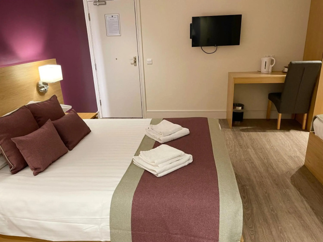 Holtwhites Hotel