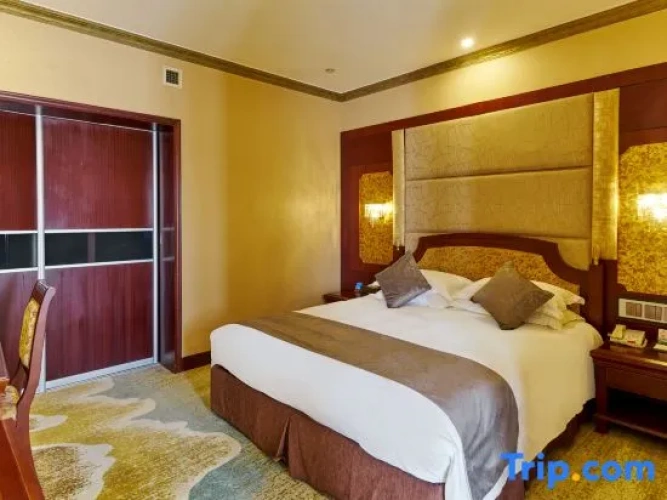 Ambassador Double Suite