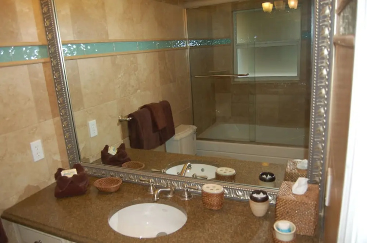 Aloha Kai - Unit 22 2 Bedrooms 2 Bathrooms Apts