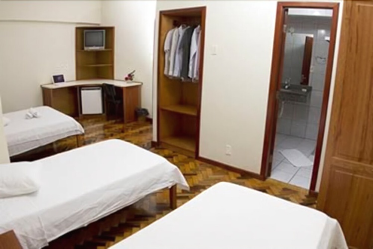 Standard Triple room