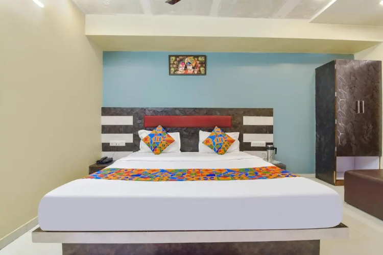Fabhotel Apollo