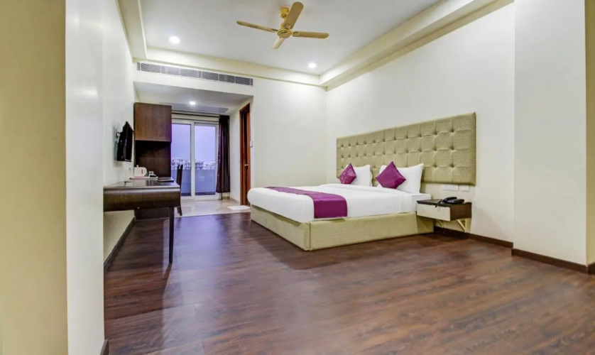 Hotel Mavens Orange Gurgaon