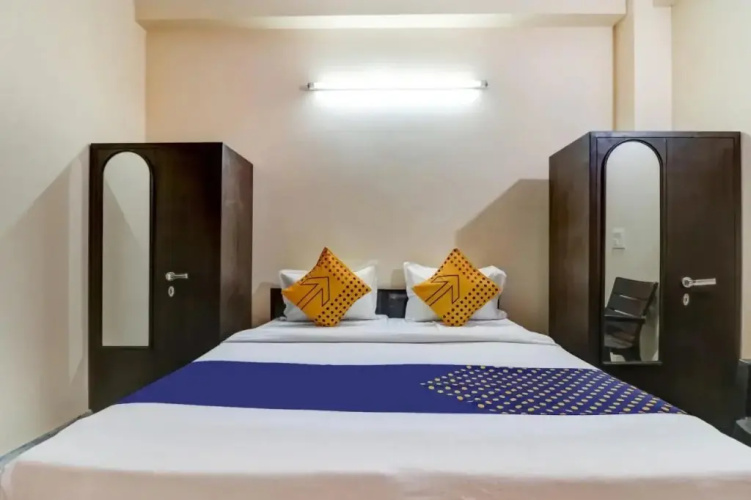 S K Residency by OYO Rooms