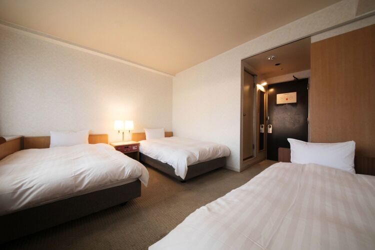 Mito Hotel Season Over view