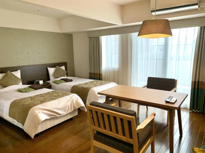 Deluxe Twin room with balcony
