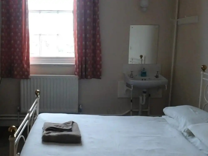The George Hotel