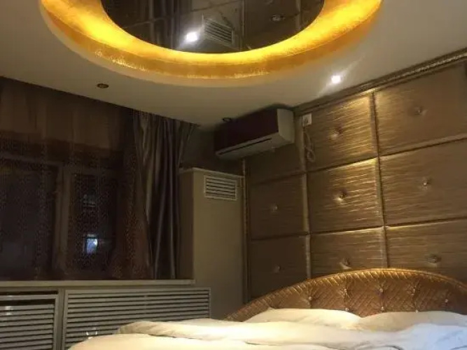 Shuaixiang Express Hotel
