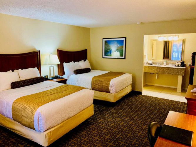 Best Western Swiss Clock Inn
