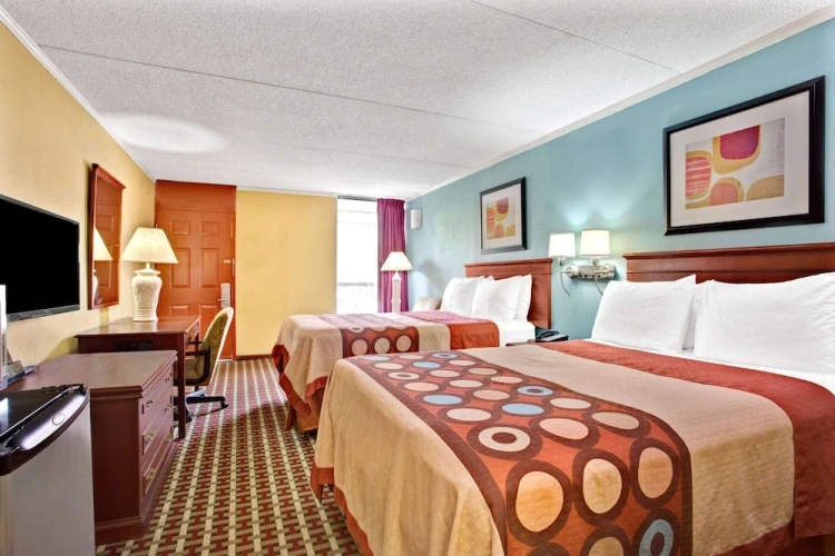 Quadruple Suite