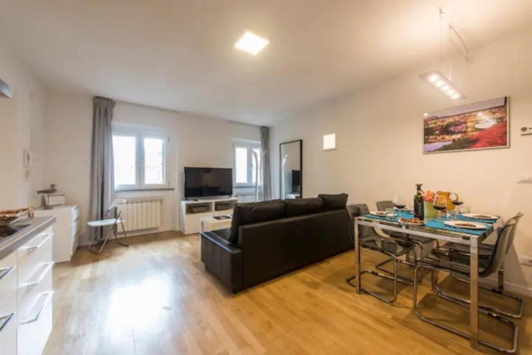 3 Bedrooms Apartment