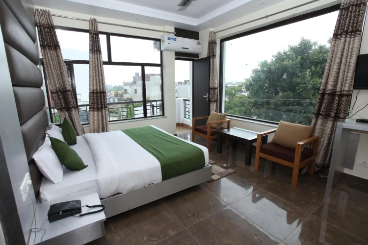 Deluxe Double room