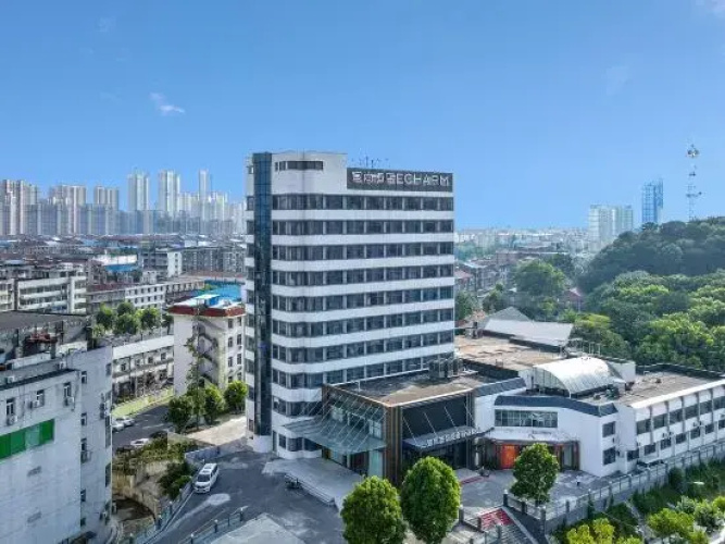 ECHARM Hotel (Wuhan Hannan Branch)