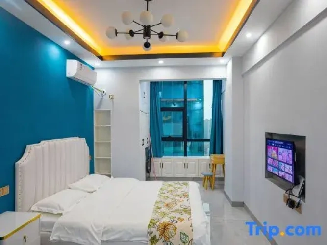 Standard Twin room with city view
