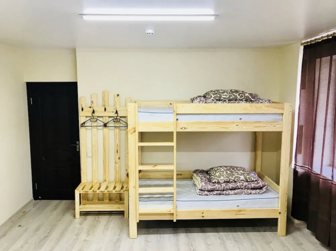 Pid Vysokym Zamkom Hostel