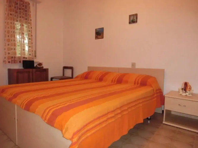 2 Bedrooms Apartment with balcony and with garden view
