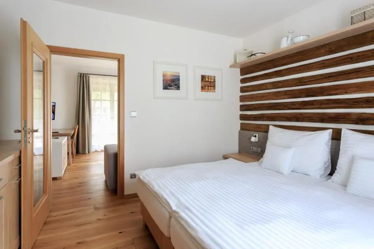 Suite with balcony
