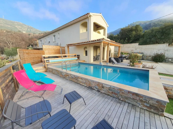 T3 Piscine Avec Jardin Proche St-florent