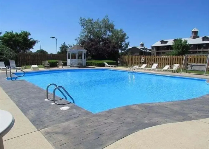 Take A Holiday 2 Bedroom Condo by RedAwning