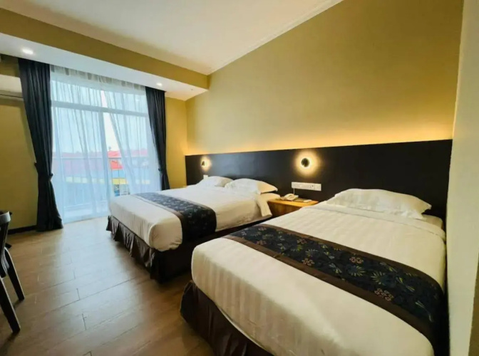 Wing Tat Grand Hotel