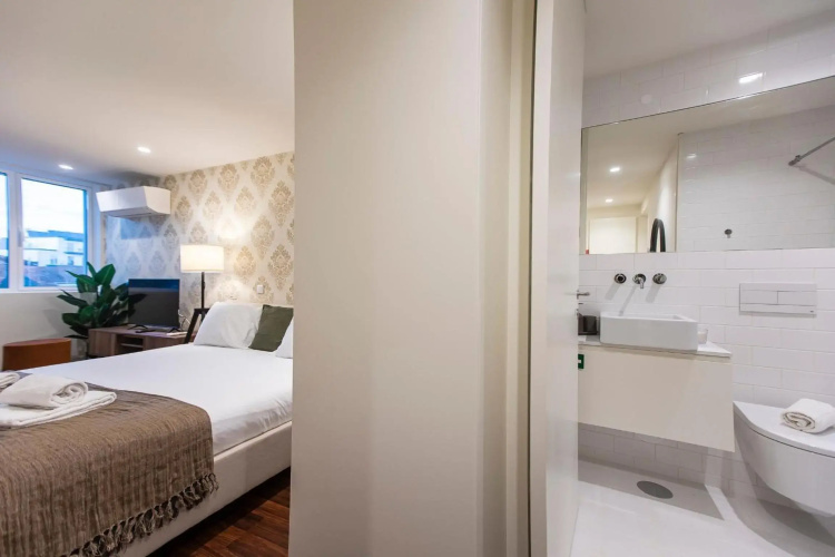 Bombarda Apartments by LovelyStay