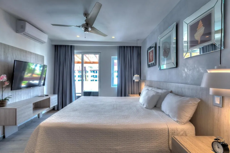 Beach Apartment With Smart TV and High Speed Wifi