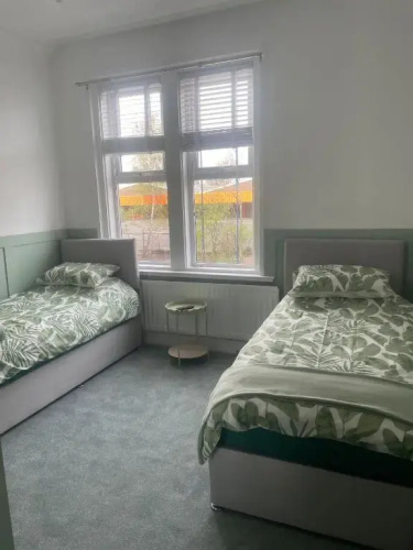 Crockets Hotel