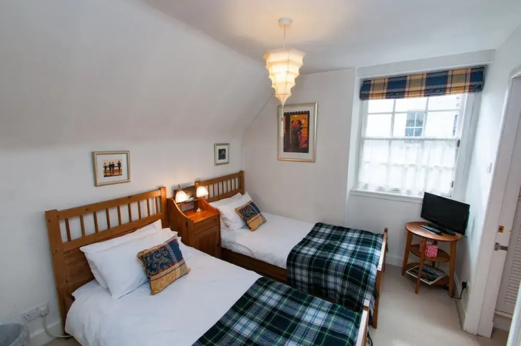 Royal Mile Apartments