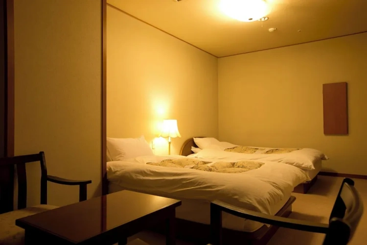 Standard room with courtyard view