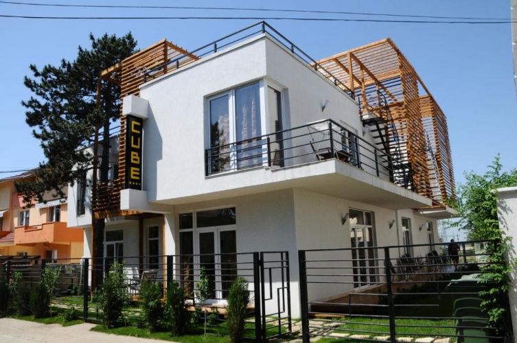 2 Bedrooms Villa with balcony