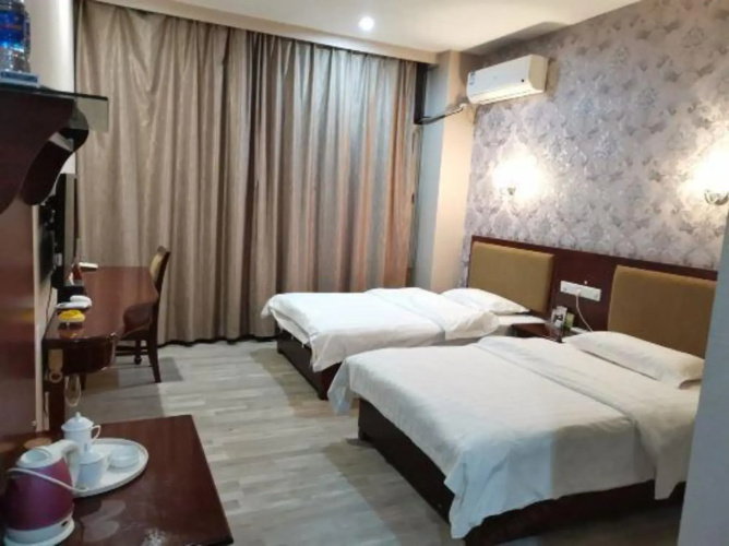 Liangyou Hotel