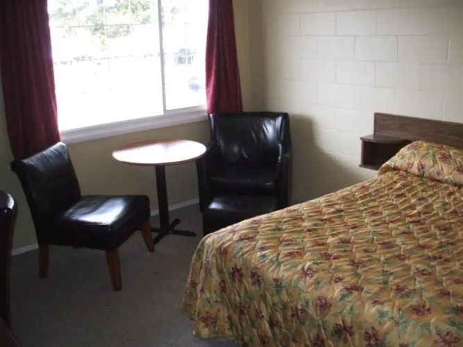 Travellers Motel