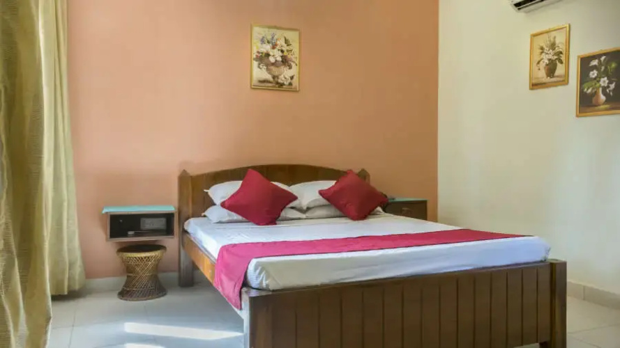 OYO 17050 Shalom Resort