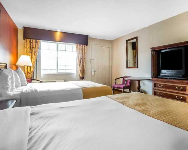 Quality Inn & Suites Minden