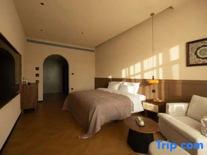 Suite with sunset view
