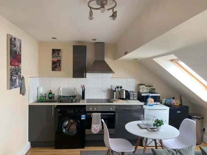 1 Bedroom Apartment