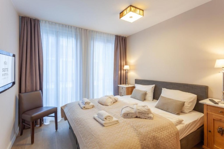 Standard Double Suite