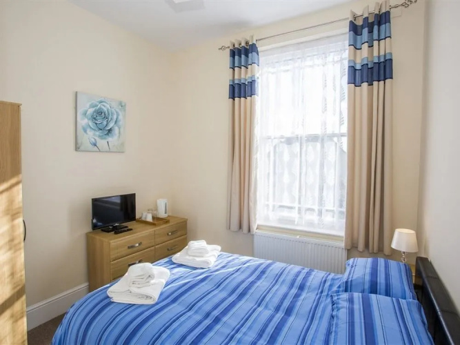 Brent Knoll Inn