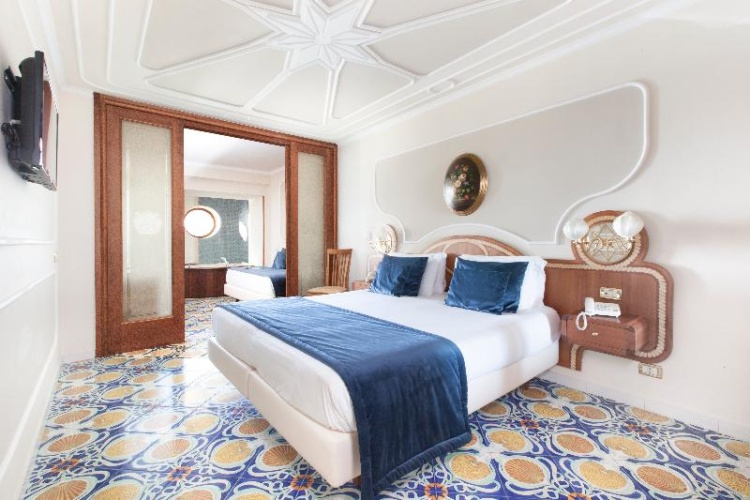 Double Idra Junior Suite with Jacuzzi with balcony and with sea view