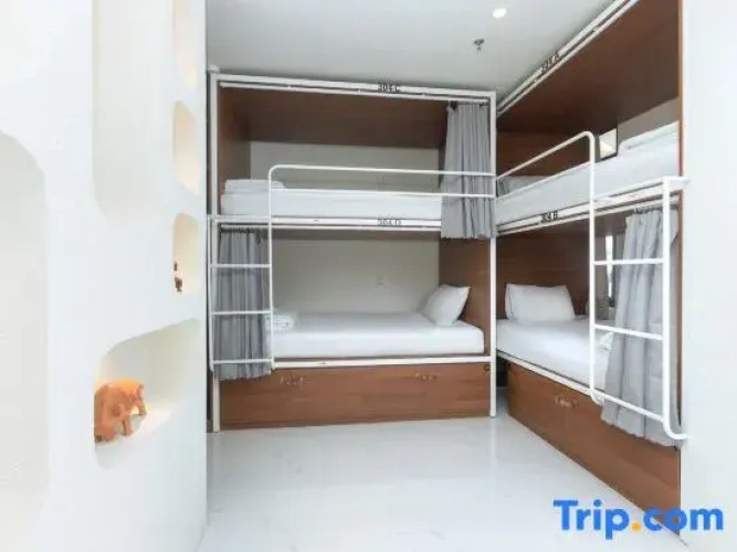 Bed in Dorm (female dorm)