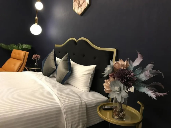 Easy Inn
